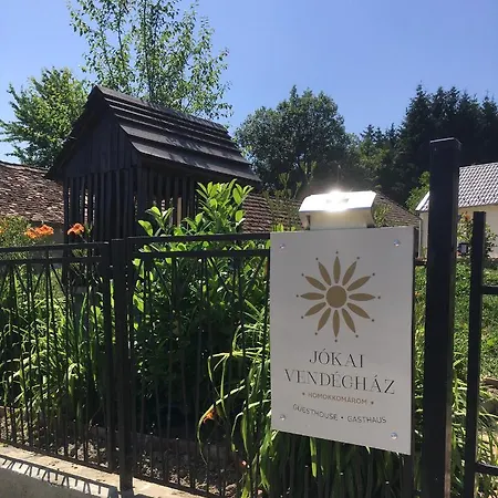 Jokai Vendeghaz 3*