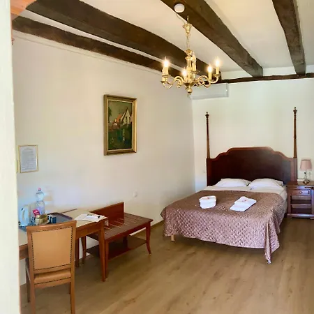 Jokai Vendeghaz 3* Homokkomarom